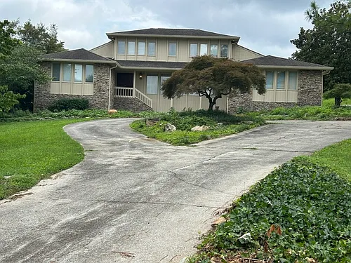 458 E Fox Den Dr Photo 1