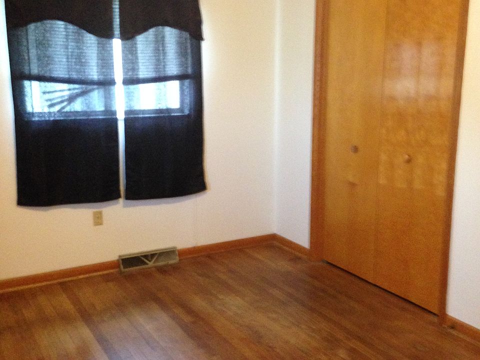 1st image of 811 Potomac Ave