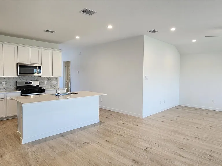 4031 Pierce Place Ln — Photo 6