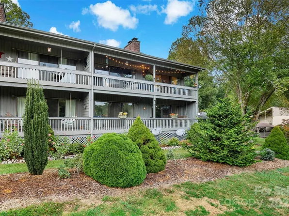 353 Fairway Ln APT B, Spruce Pine, NC 28777
