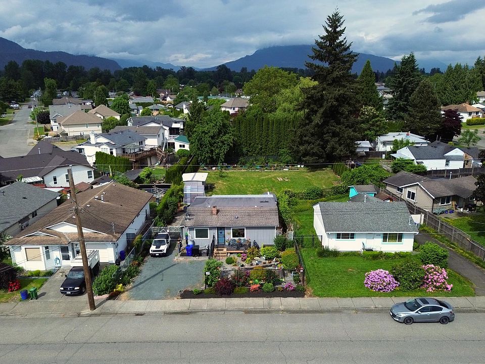 1st image of 45573 Wellington Ave
