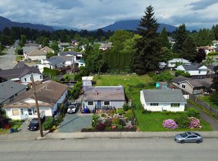45573 Wellington Ave, Chilliwack, BC V2P 2E8