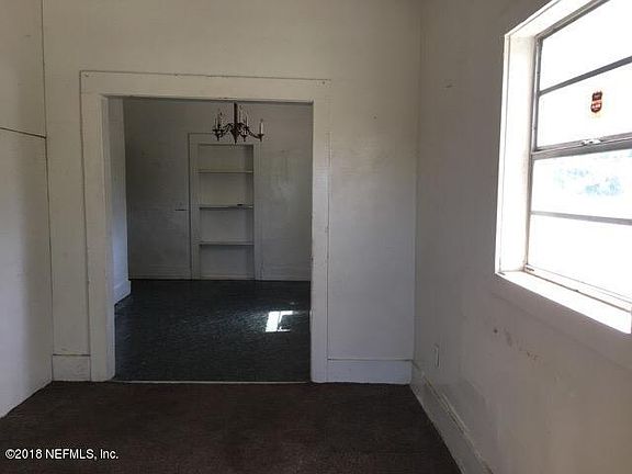 4th image of 255 Acosta St