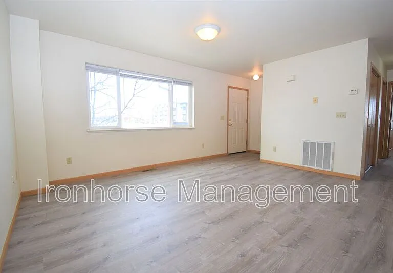 2491 Wheeler Dr #C — Photo 4
