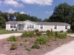 750 NE 1200 St, Roodhouse, IL 62082