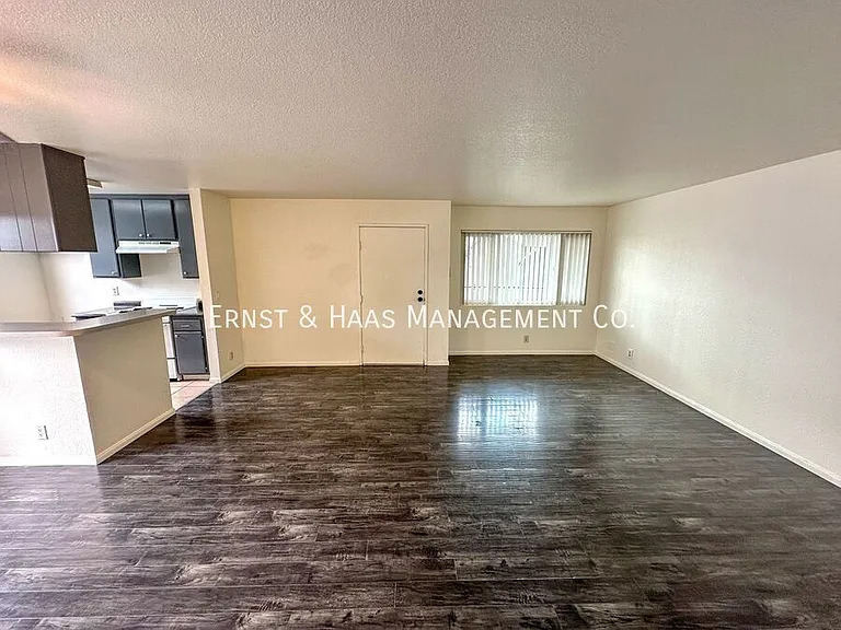 1080 Saint Louis Ave #204 — Photo 6