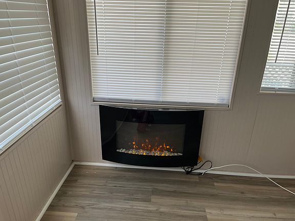 3rd image of 1295 S Cawston Ave Space 221