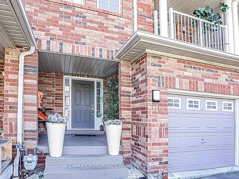 171 Angier Cres — Photo 1