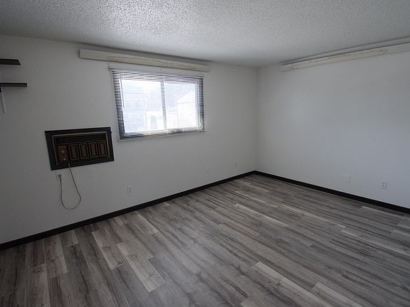 2nd image of 803 8th St N APT 1