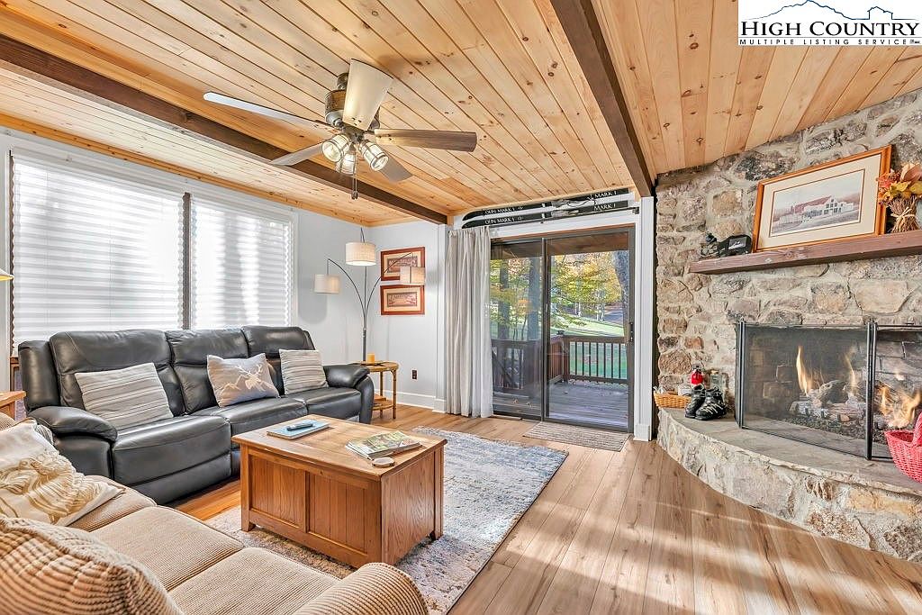 101 Golf View Drive #A-1