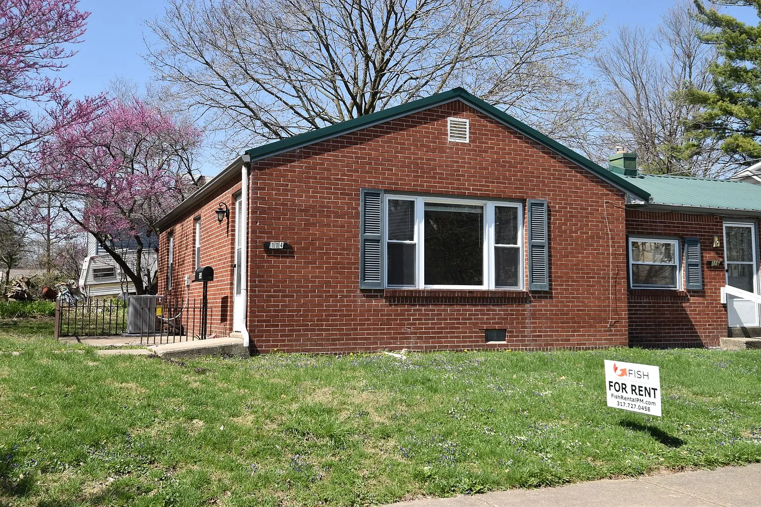114-116 N Pennsylvania St photo 1