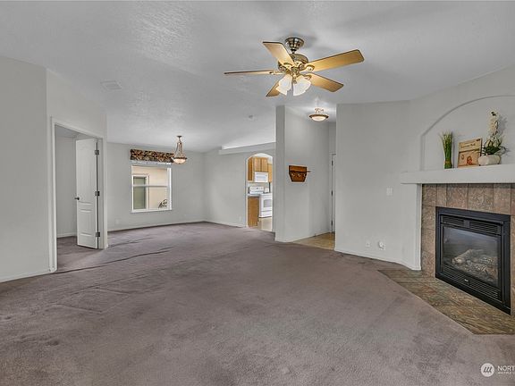 3rd image of 17712 19th Avenue Ct E