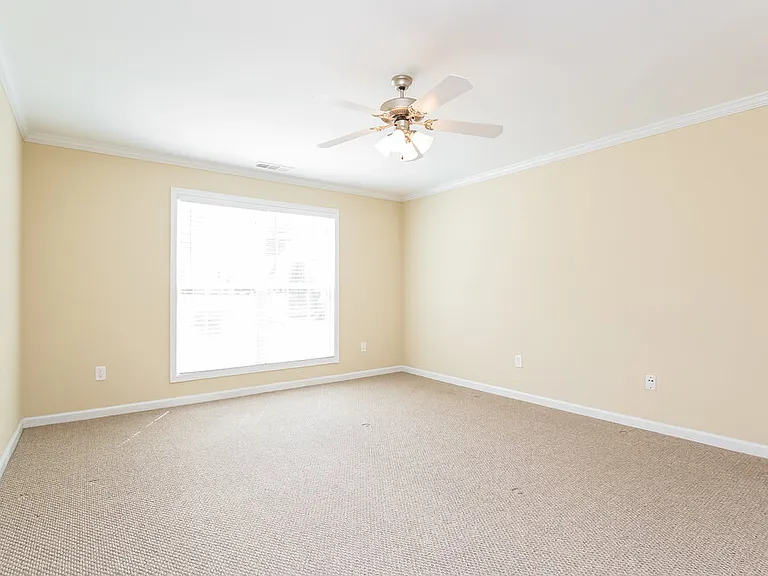 4050 Grandover Dr — Photo 9