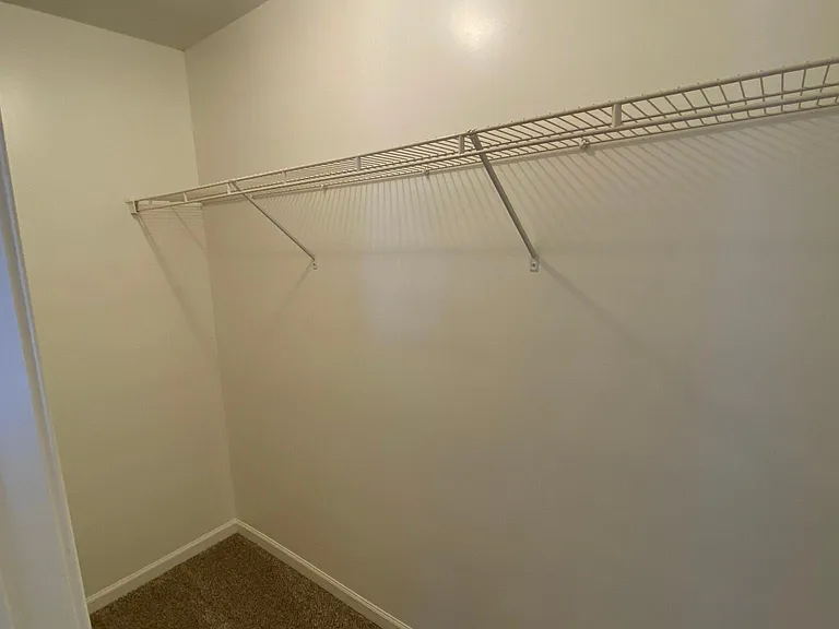 220 SW Chartwell Cir #220 — Photo 14