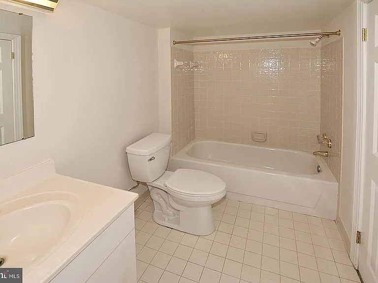 10190 Akhtamar Dr — Photo 36