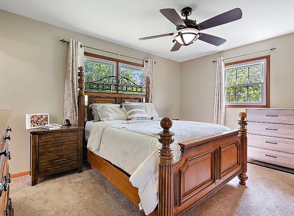 5th image of 2041 Bryn Mawr Dr