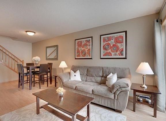 4th image of 564 Blackbird Ct