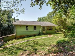 260 Mooreview Homes Rd, Hayesville, NC 28904