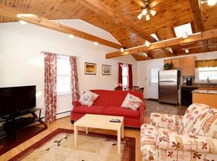 6 John St, Mattapoisett, MA 02739