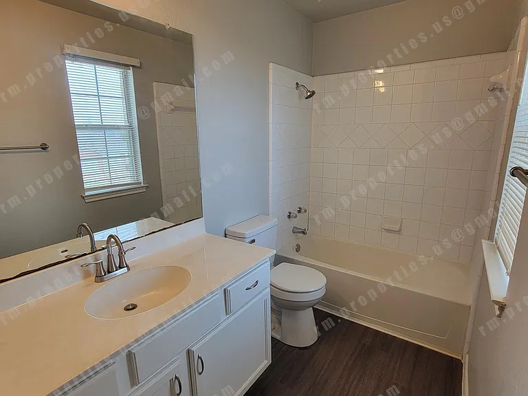 Upstairs hallway bathroom