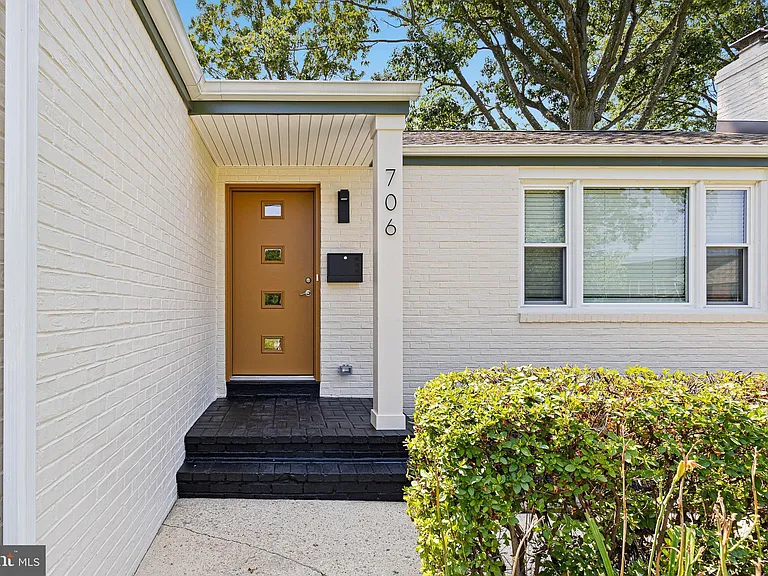 706 Sonora Ave — Photo 3