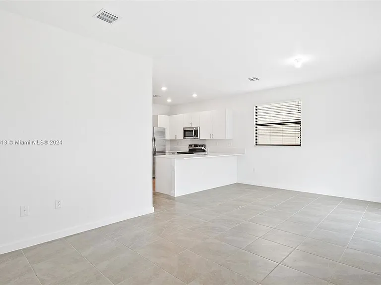 11934 SW 247th Ter — Photo 11
