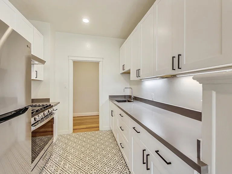 3101 Scott St #101 — Photo 2