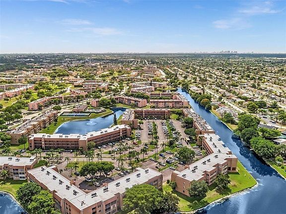 2nd image of 9660 Sunrise Lakes Boulevard #301