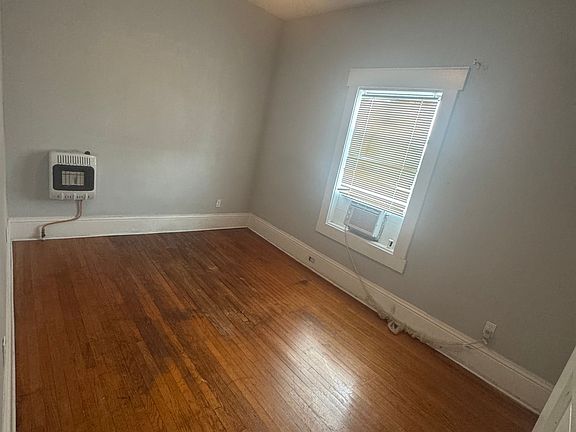 4th image of 409 Egan St #1/2