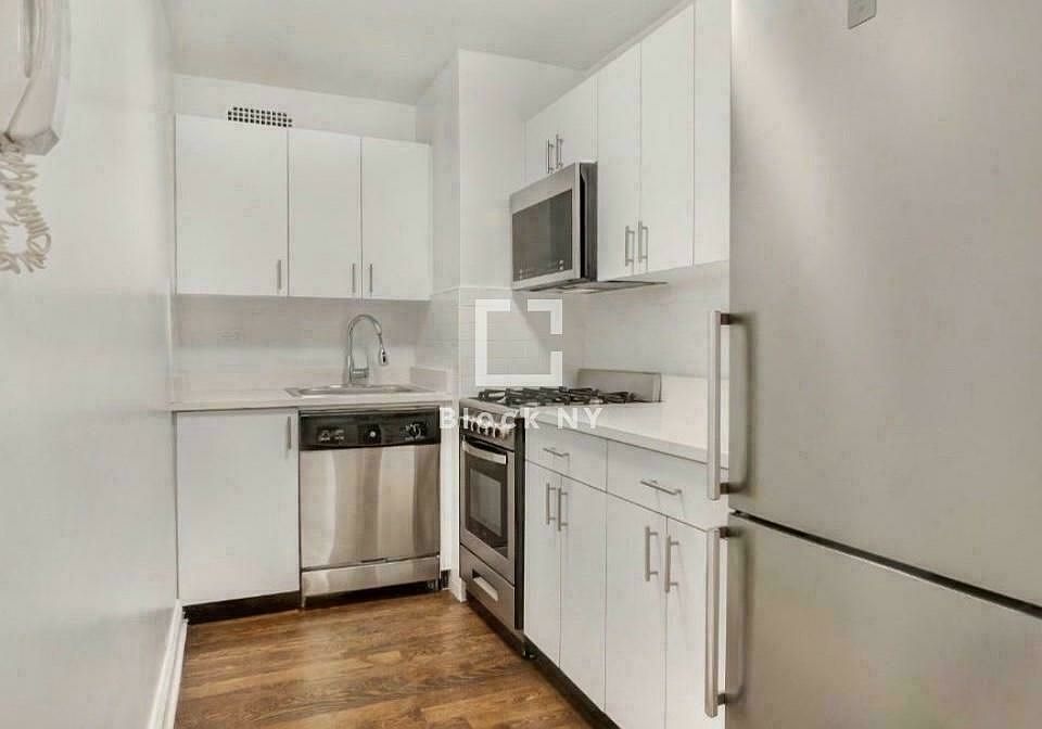 2nd image of 160 3rd Ave #4F
