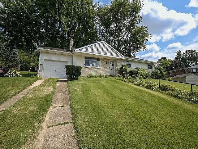 2307 Alsace Rd photo 1