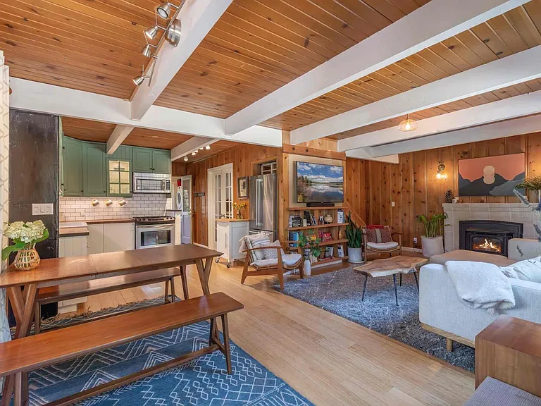 8797 Cutthroat Ave — Photo 2