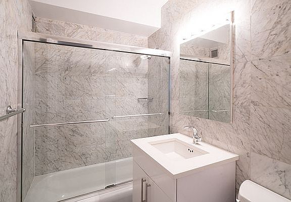 4th image of 330 W 58th St APT 17J