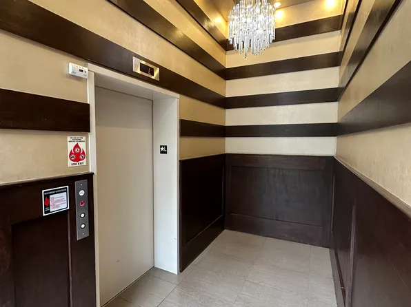 2001 Hudson Terrace image 24 of 24