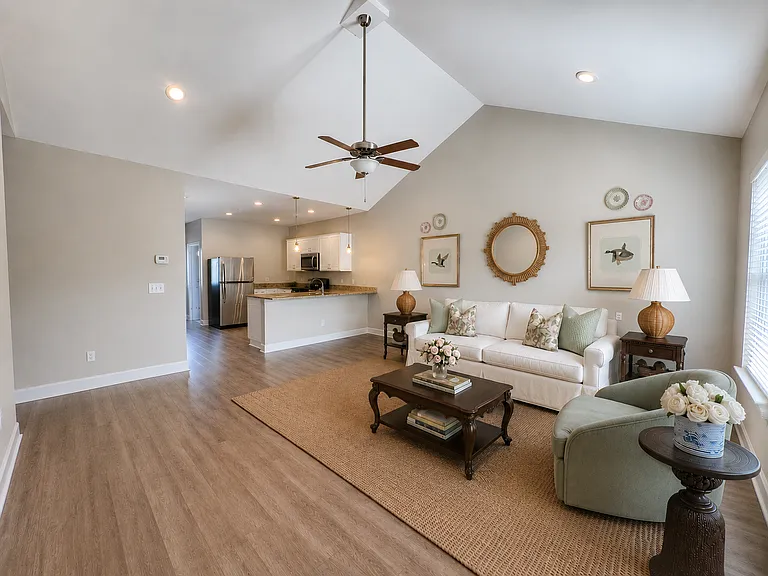 212 Waybill Cir — Photo 2