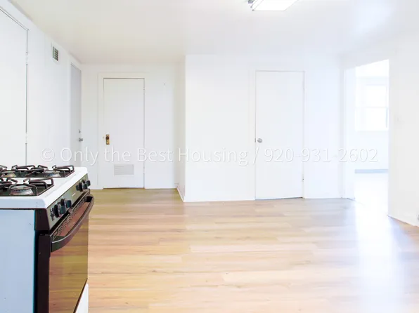 919 Wright St #A, Oshkosh, WI 54901