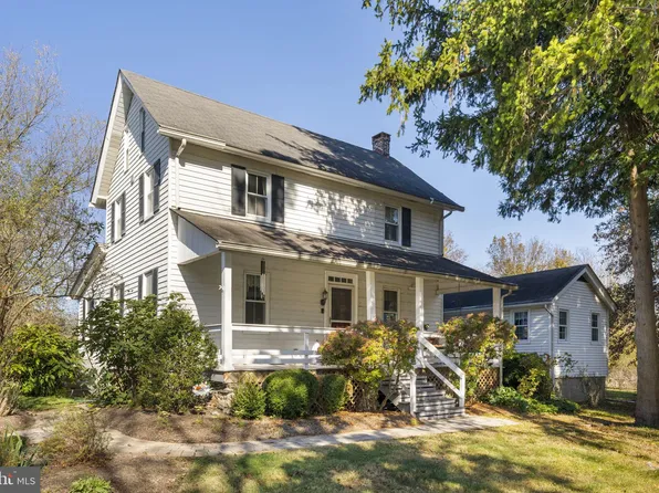 624 Lower State Rd, North Wales, PA 19454