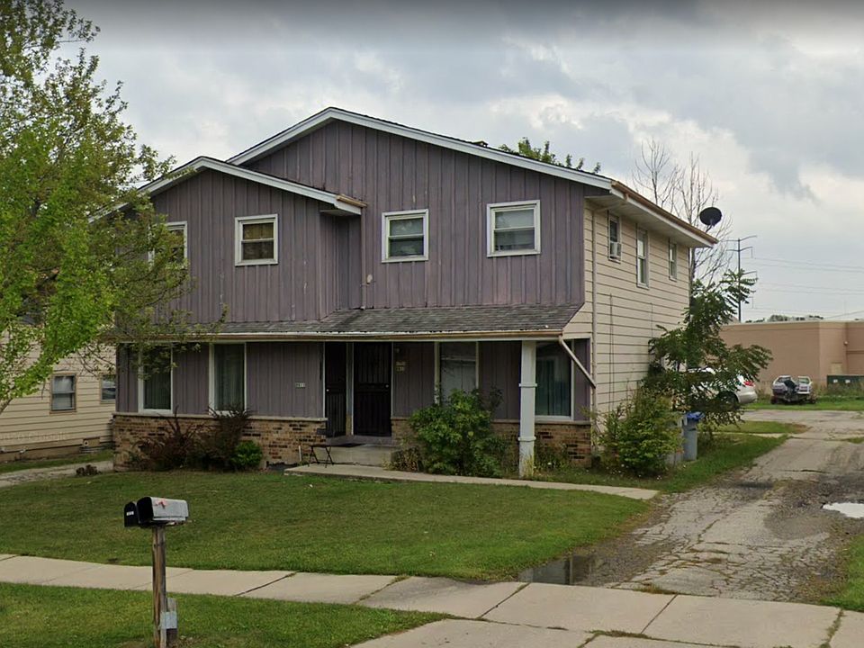1st image of 8611-8613 W Greenbrook Dr