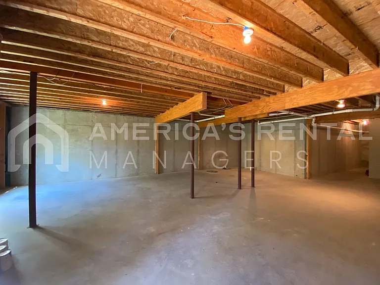 4230 Lochshire Ln — Photo 36