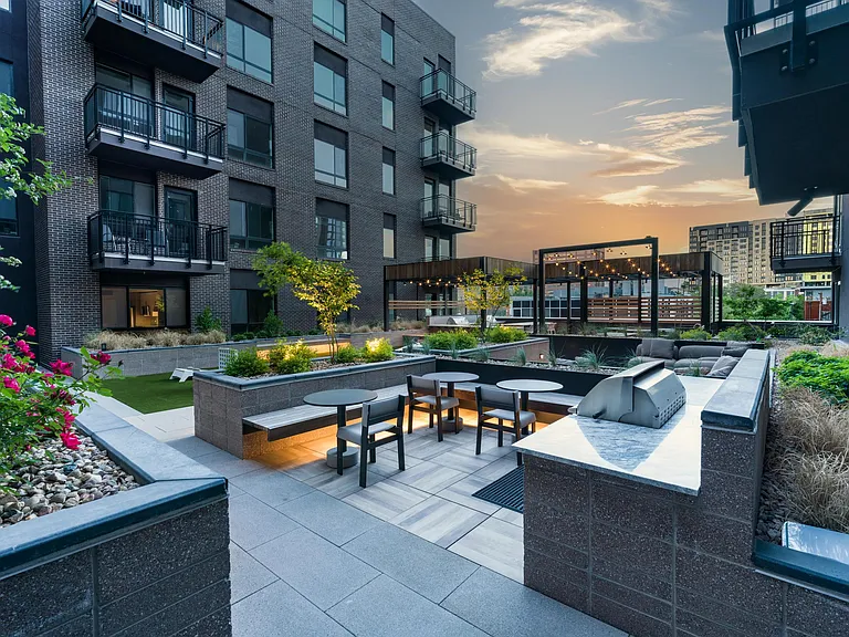 Our outdoor courtyard at Modera Golden Triangle is your personal oasis for al fresco dining and relaxed evenings.