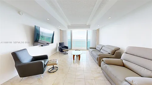 3140 S Ocean Dr #2106 Photo 1