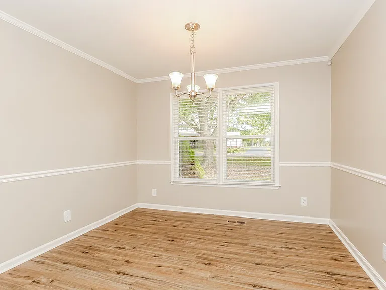 2409 Racquet Club Dr — Photo 7