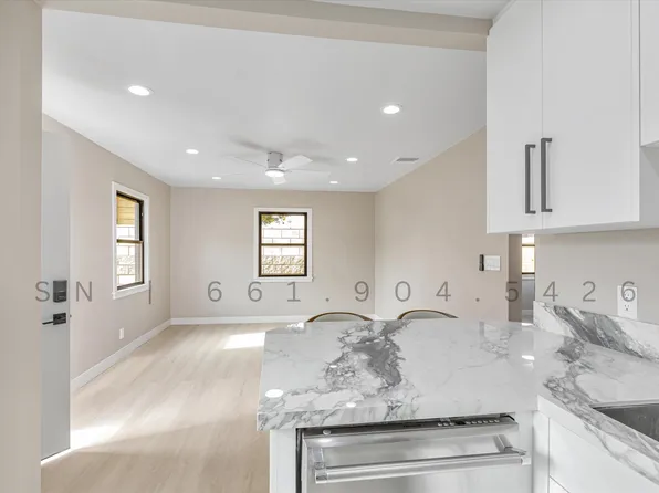 150 1/2 E 18th St, Costa Mesa, CA 92627