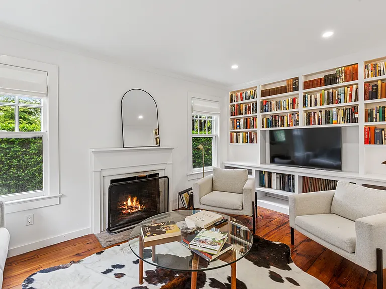 12 Jackson St — Photo 4