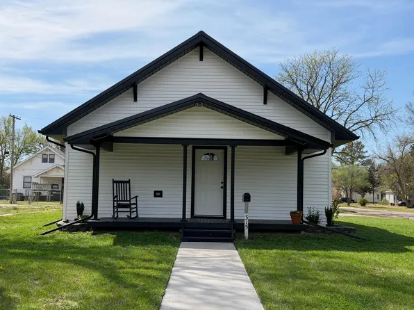 315 W 4th St, Ellinwood, KS 67526