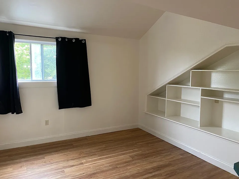 2538 Shelburne Rd #2