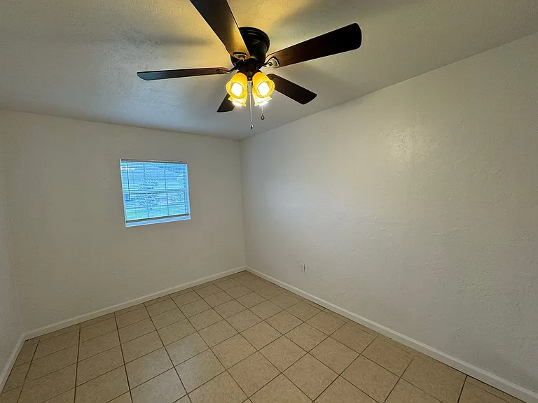 715 E Plymouth Ave — Photo 21