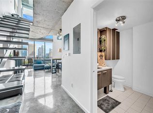 690 SW 1st Ct APT 1713, Miami, FL 33130