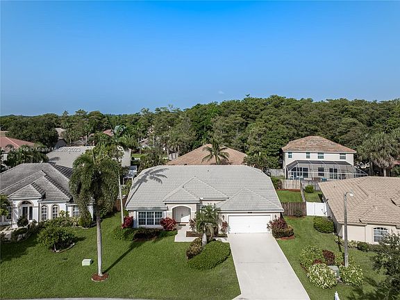 4th image of 5217 NW 65th Ave