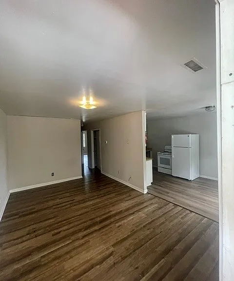 329 W Brookwood Ave #8 — Photo 5
